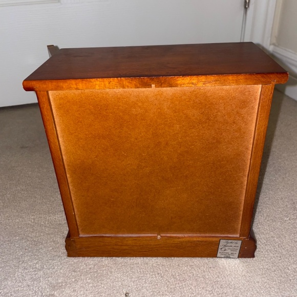 George Mele Jewelry Box - Picture 4 of 4